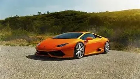 余承东就“驾驶时分心”事件表态：主动自首并缴纳罚金，实为玩手机时分心